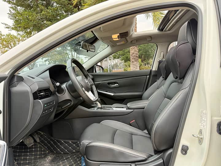 Фото 6 - Nissan Sylphy