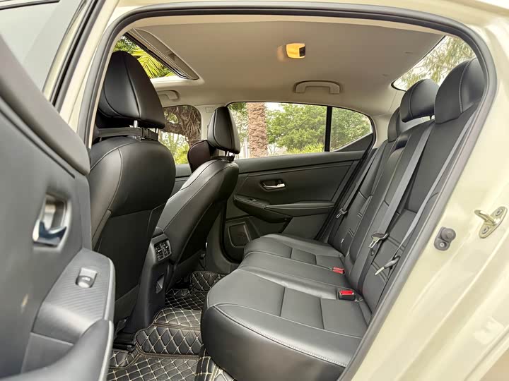 Фото 8 - Nissan Sylphy