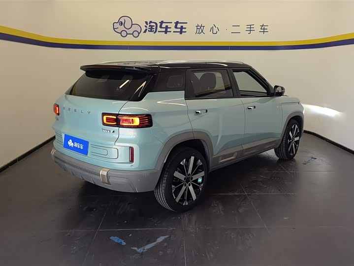 Фото 3 - Geely Icon