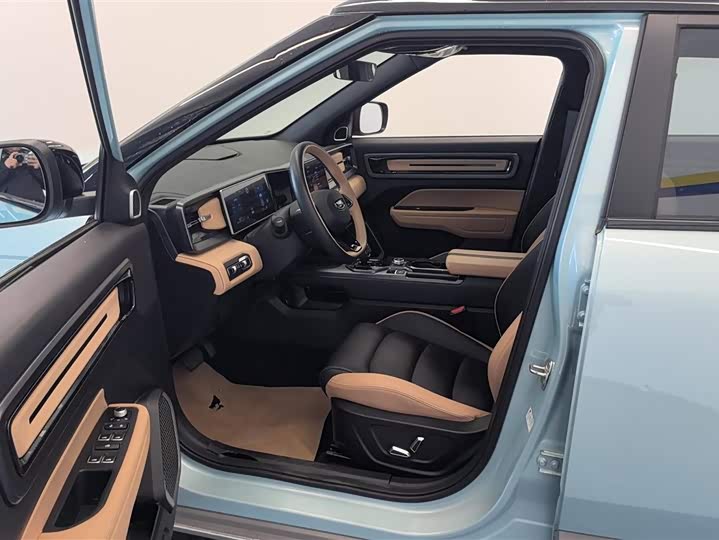 Фото 9 - Geely Icon