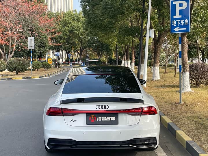 Фото 5 - Audi A7