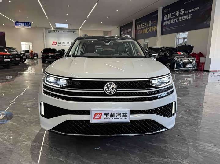 Фото 1 - Volkswagen Tavendor