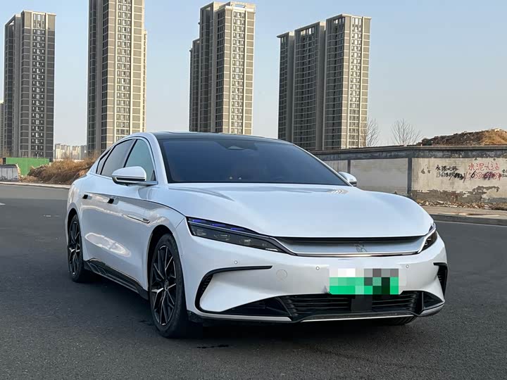 Фото 3 - BYD Han