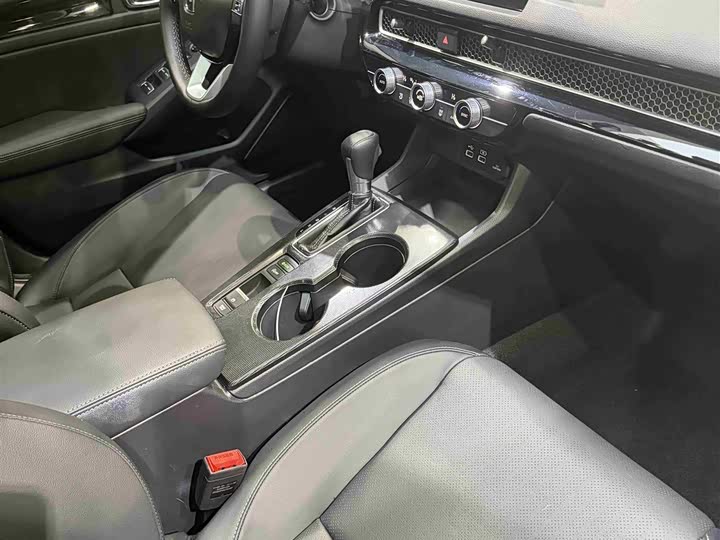 Фото 9 - Honda Civic