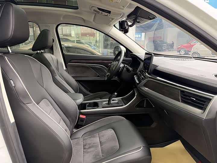 Фото 6 - Haval H6