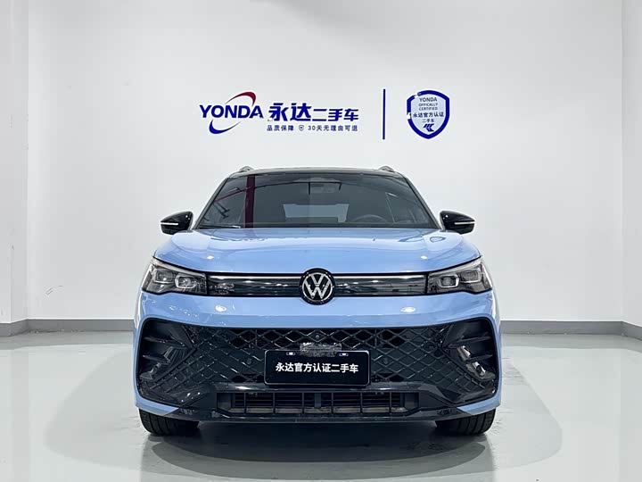 Фото 7 - Volkswagen Tiguan L Pro