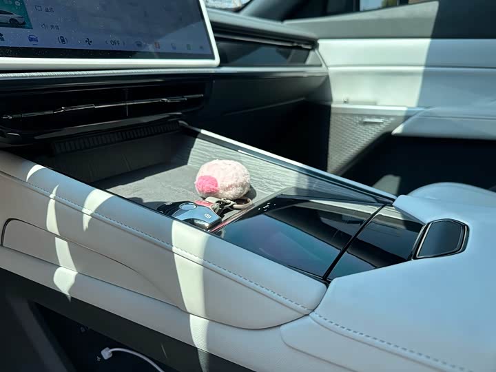 Фото 4 - Dongfeng Yipai eπ 007