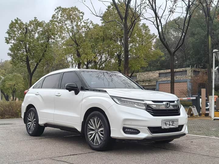 Фото 3 - Honda Avancier