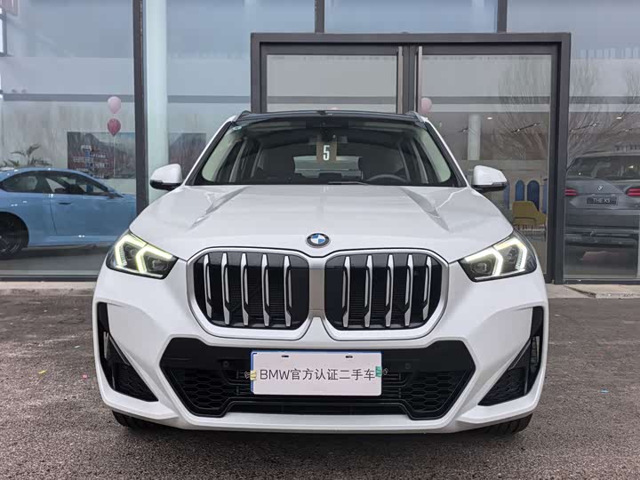 Фото 2 - BMW X1
