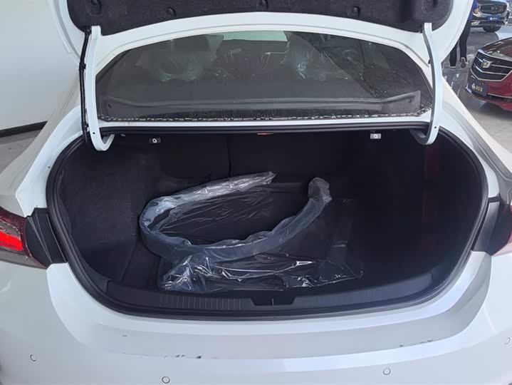 Фото 4 - Chevrolet Malibu XL