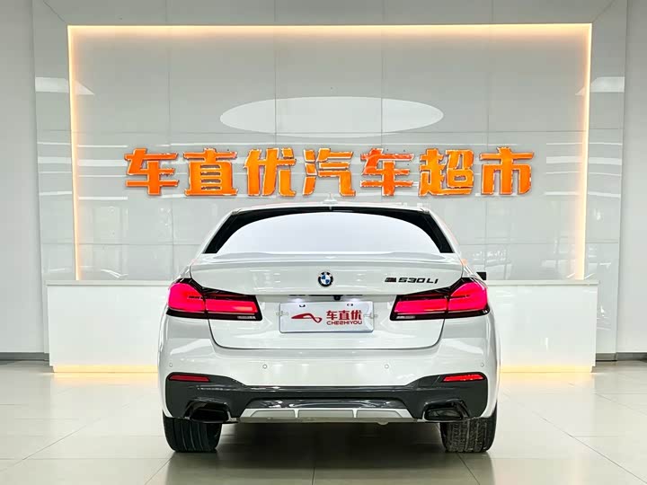 Фото 6 - BMW 5 Series