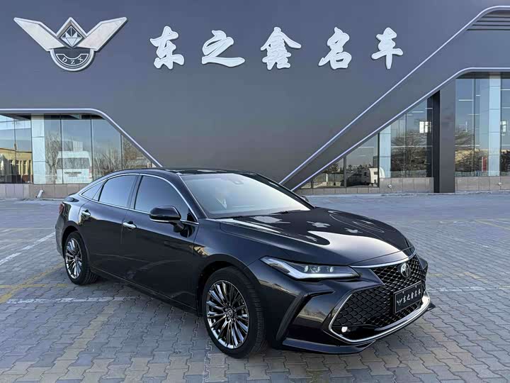 Фото 3 - Toyota Avalon