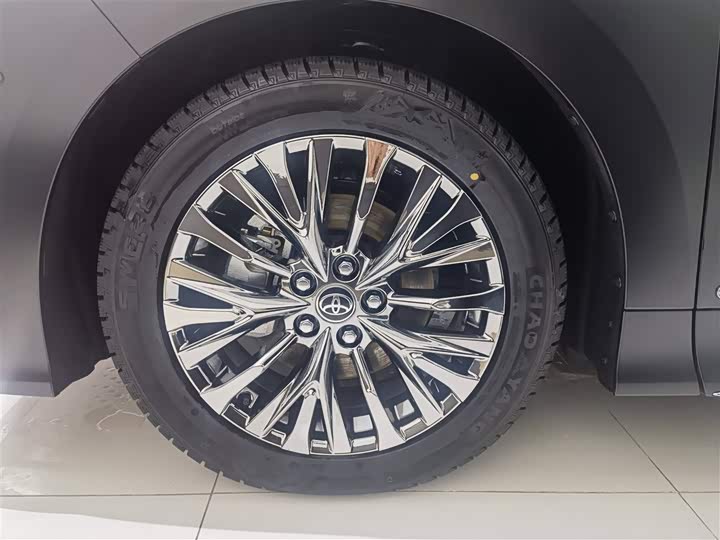 Фото 5 - Toyota Alphard