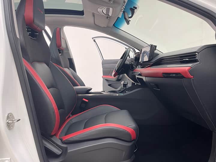 Фото 8 - Geely Emgrand GS