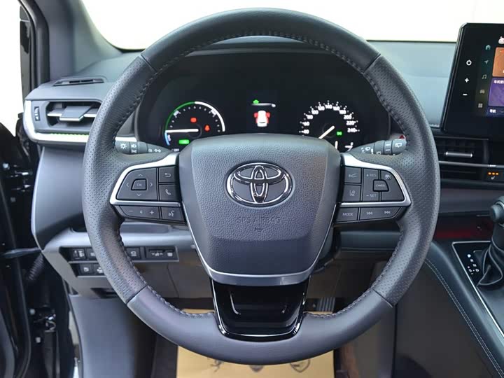 Фото 6 - Toyota Sienna