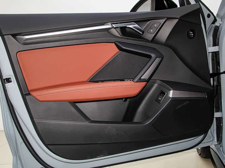 Фото 2 - Audi A3