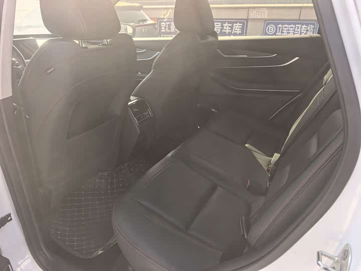 Фото 9 - Exeed LX C-DM Hybrid