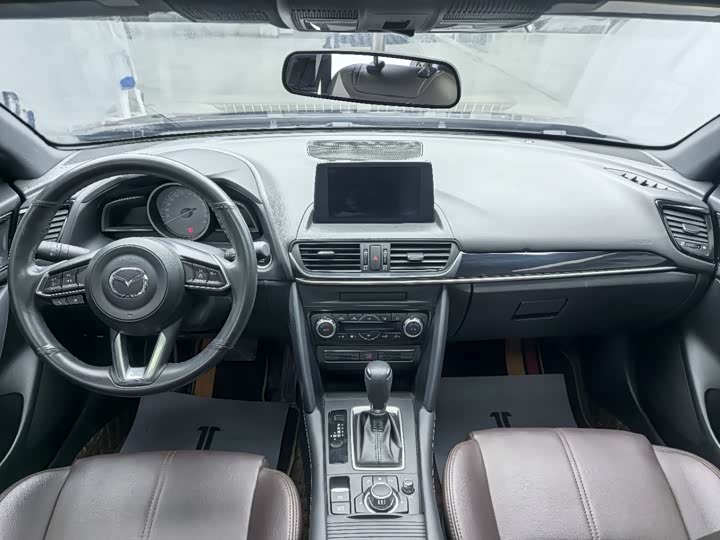 Фото 7 - Mazda CX-4