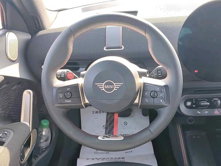 Фото 7 - Mini Aceman JCW