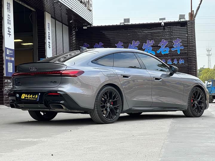 Фото 6 - Audi A5L Sportback