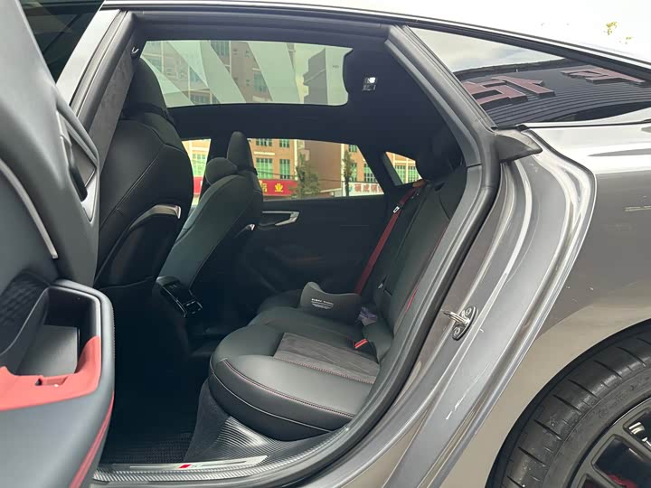 Фото 9 - Audi A5L Sportback