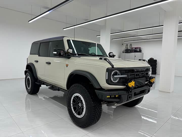 Фото 3 - Ford Bronco