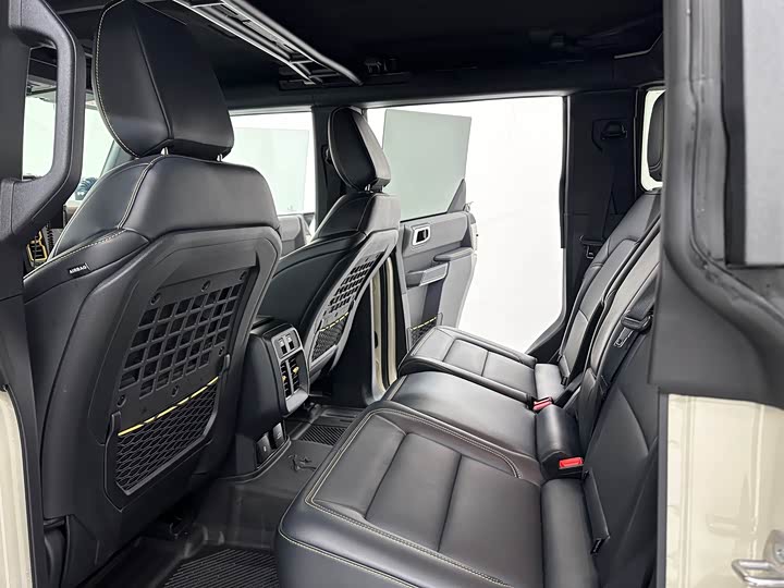 Фото 9 - Ford Bronco