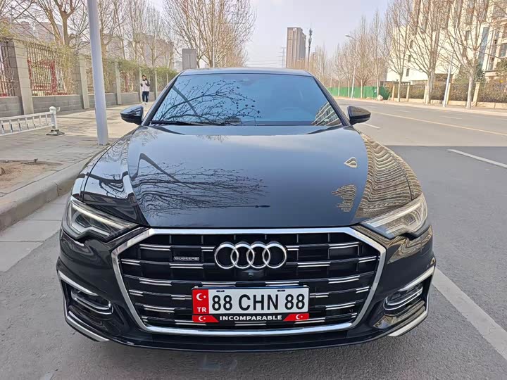 Фото 2 - Audi A6L