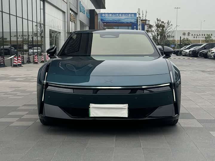 Фото 2 - XPeng P7