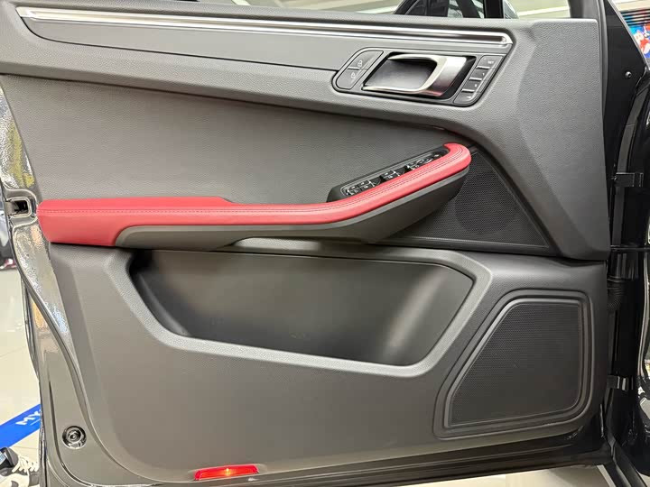 Фото 5 - Porsche Macan