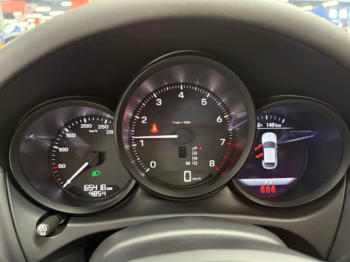 Фото 8 - Porsche Macan