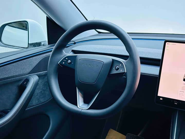 Фото 5 - Tesla Model Y
