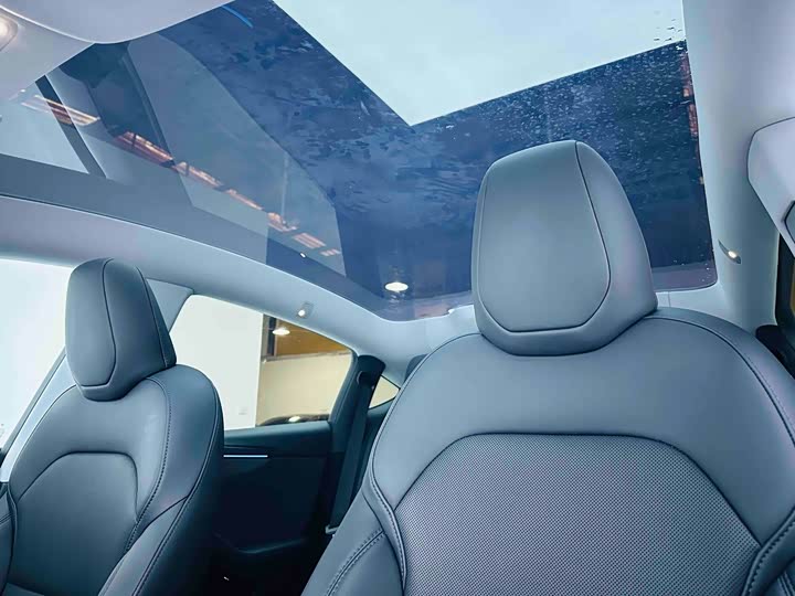 Фото 6 - Tesla Model Y