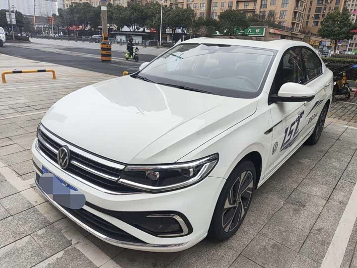 Фото 1 - Volkswagen Bora