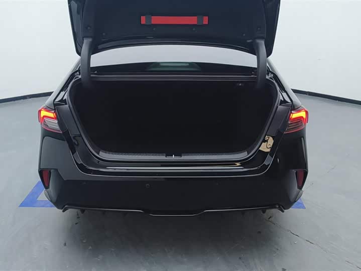 Фото 4 - Honda Inspire