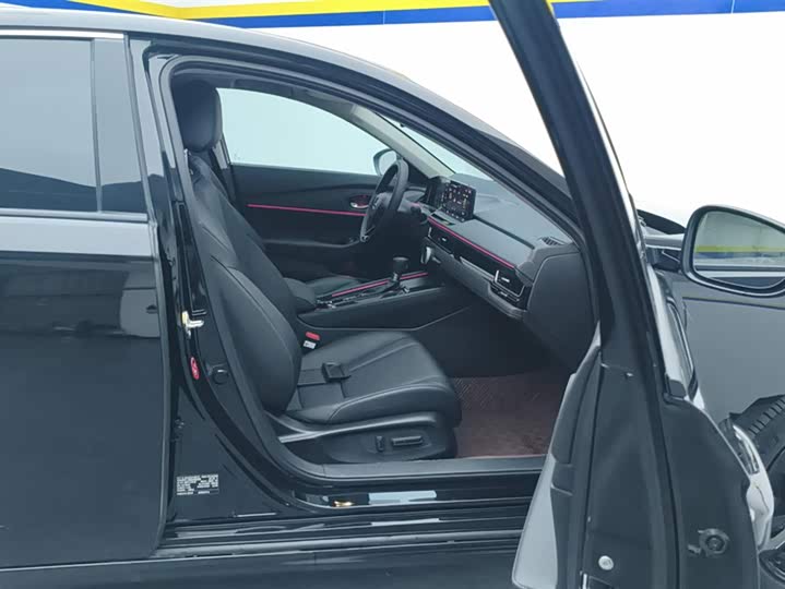 Фото 8 - Honda Inspire