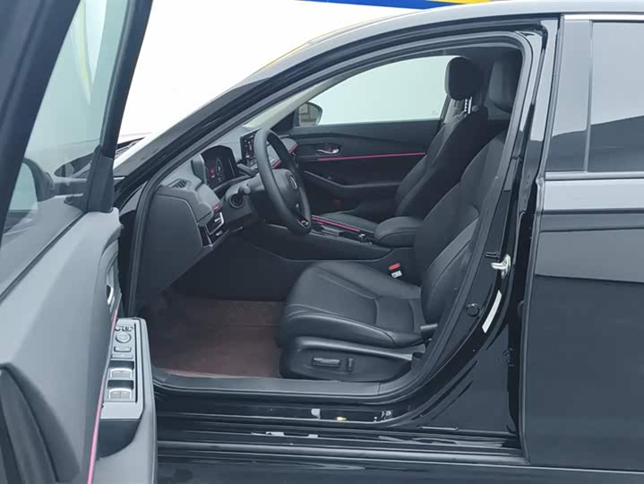 Фото 9 - Honda Inspire