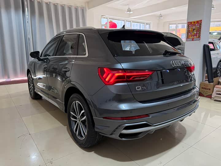 Фото 4 - Audi Q3