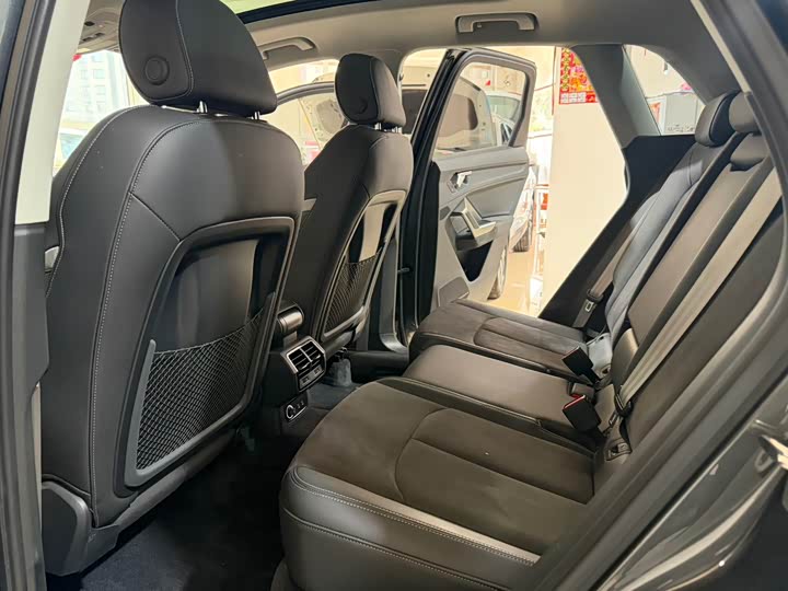 Фото 9 - Audi Q3