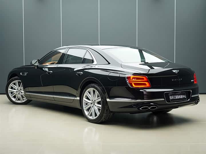 Фото 4 - Bentley Flying Spur Hybrid