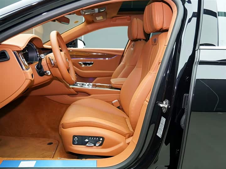 Фото 8 - Bentley Flying Spur Hybrid