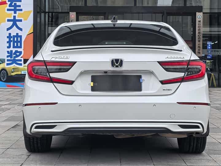 Фото 5 - Honda Accord