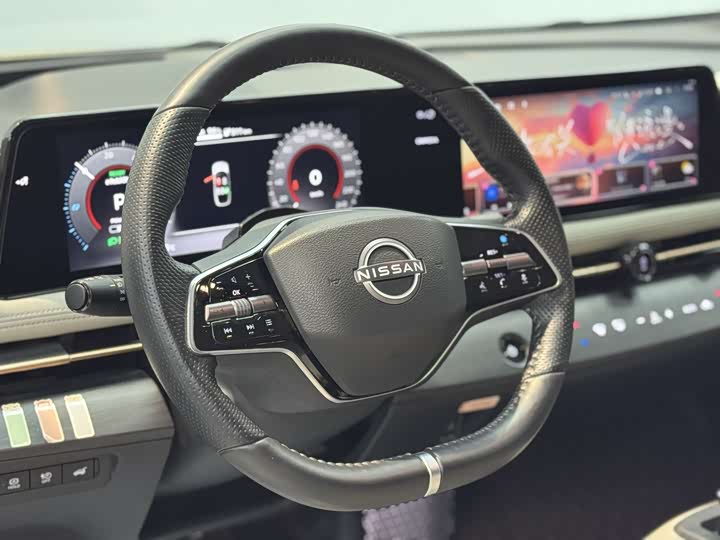 Фото 6 - Nissan Ariya EV