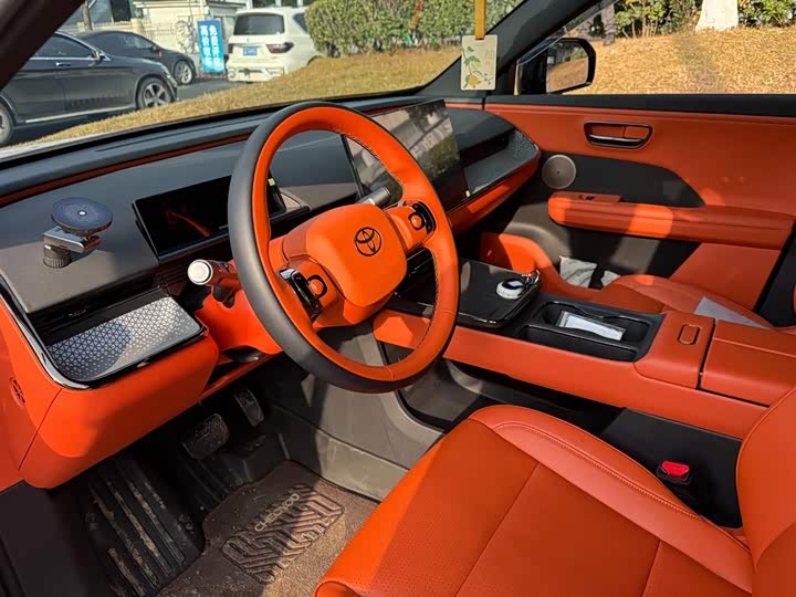 Photo 7 - Toyota bZ3X