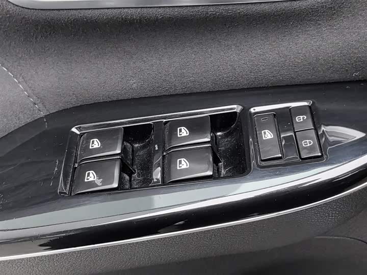 Фото 9 - Changan Oshan X7 Plus