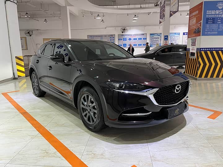 Фото 3 - Mazda CX-4