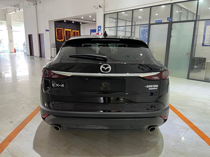 Фото 5 - Mazda CX-4