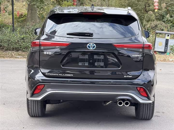 Фото 5 - Toyota Crown Kluger