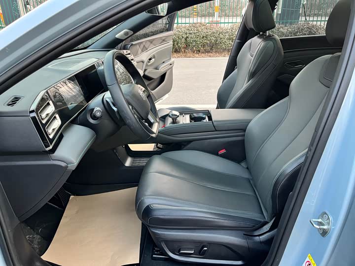 Фото 6 - BYD Qin L