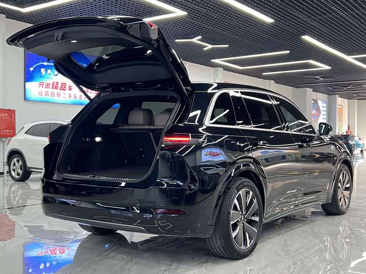 Photo 5 - LiXiang L7